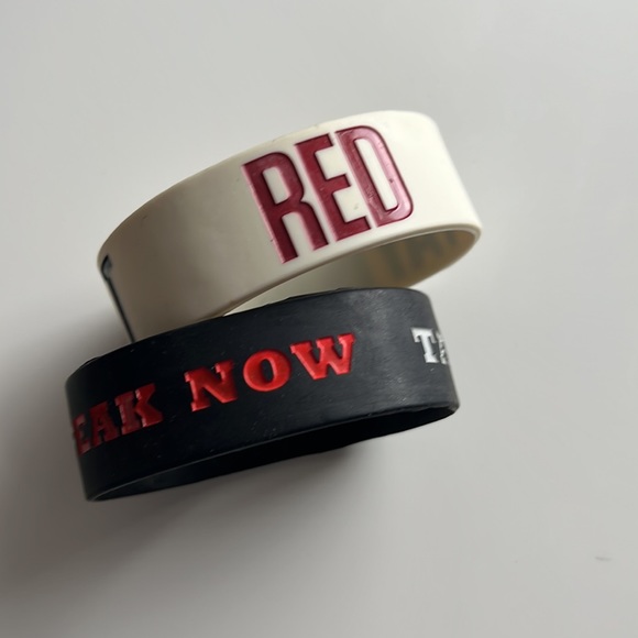 Taylor Swift Bracelets - Picture 1 of 3